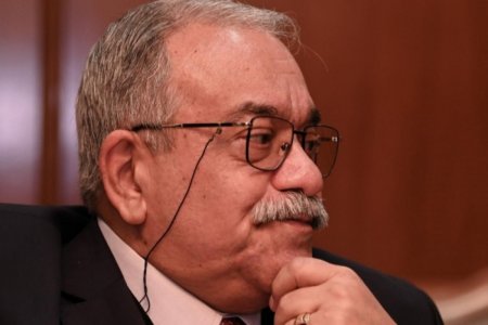 Deputat Cahangir Zeynalovun Azərbaycana qayıtmasını istəyir: 