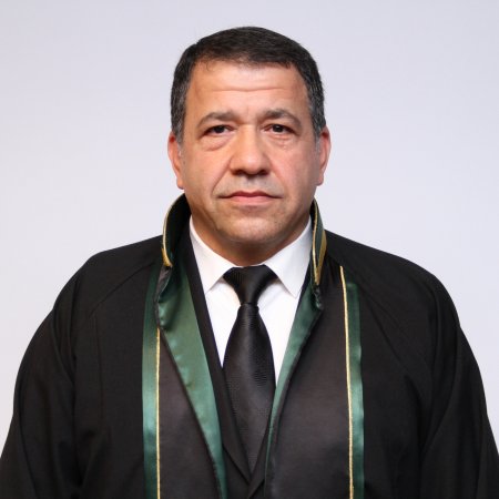 11 saylı Vəkil Bürosunun müdiri Azər Quliyev biznes qurub?!