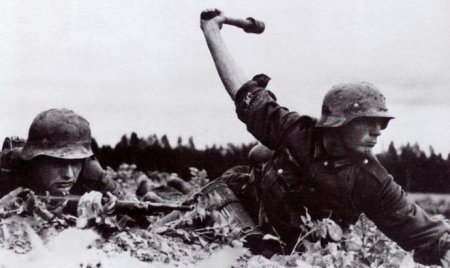 İkinci Dünya müharibəsində iştirak etmiş şəxslərə 