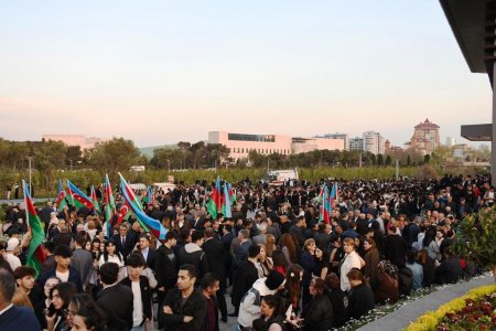 Bakıda Ulu Öndərin anadan olmasının 102 illiyi ilə əlaqədar klassik musiqi konserti keçirilib