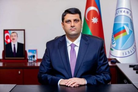 Elbrus İsayev 1 manatlıq şirkəti qalıb etdi