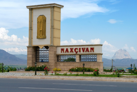 Naxçıvanda dövlət tenderlərini kimlər udur?