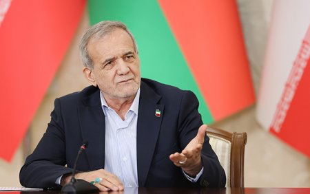 Pezeşkian o şeirlə nə demək istədi?