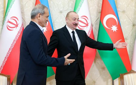 Bakı səfərindən paylaşım etdi 