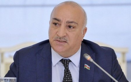 “Kişi müəllimlərin maaşını artırmaq lazımdır, övladlarımız qadın müəllimlərdən nə öyrənəcəklər?”