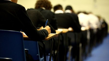 Bu qədər imtahan fetişizmi başqa heç bir ölkədə yoxdur