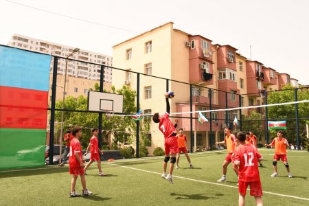 Paytaxtın abad məhəllələrində voleybol yarışları başa çatıb
