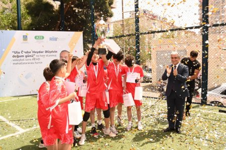 Paytaxtın abad məhəllələrində voleybol yarışları başa çatıb