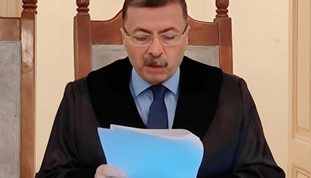 Azad Məcidov təqaüdə göndərildi